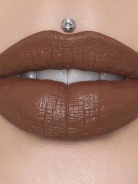 Jeffree star velour liquid lipstick in plastic surgery